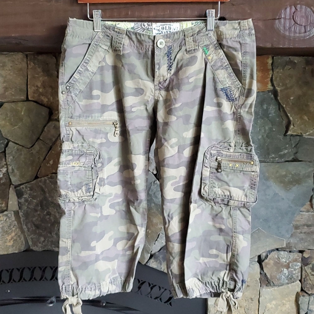 Old Navy camouflage capris